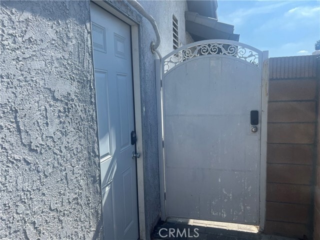 Building Photo - 10485 La Sombra Ave