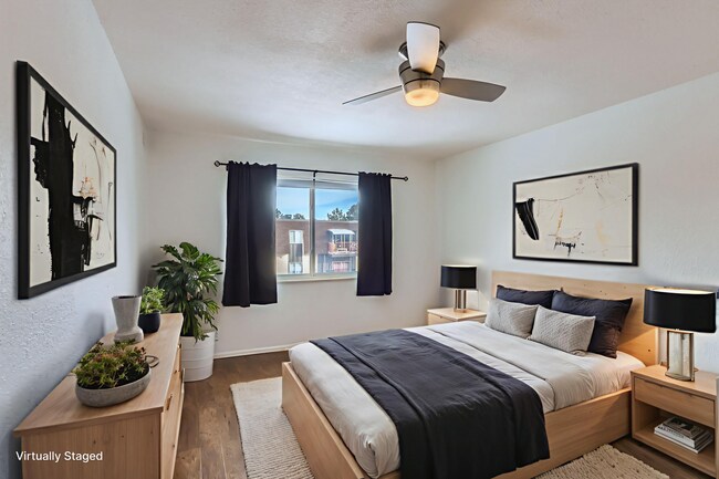 Building Photo - Charming 2-Bed, 1.5-Bath Home in Denver | Updated & Move-In Ready