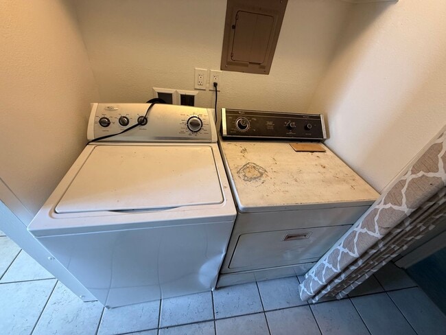 Building Photo - 2135 S Kihei Rd