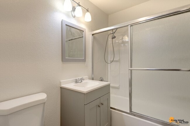 Building Photo - 4011 E Turnagain Blvd