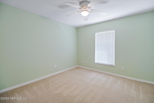 Building Photo - 41 Felwood Ln