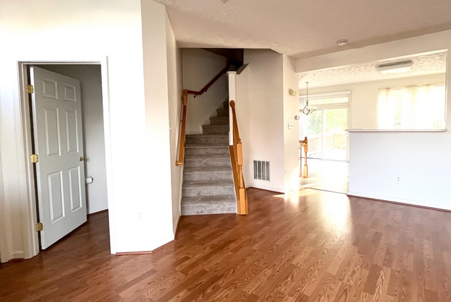 Building Photo - Stunning 3-bedroom, 2.5-bathroom home located in the desirable Abingdon, MD