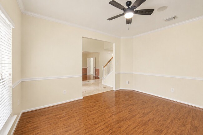 Building Photo - 2414 Falcon Knoll Ln