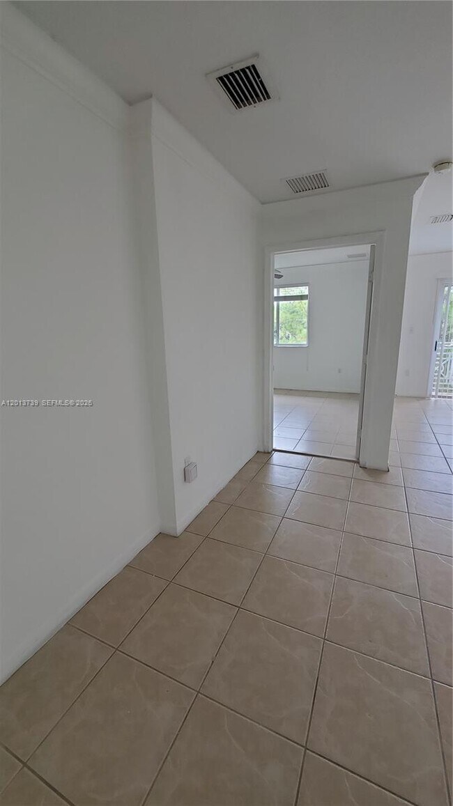 Building Photo - 8804 NW 109th Pl