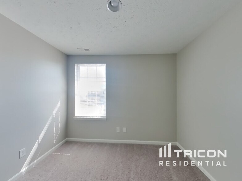 Building Photo - 16736 Yeoman Way