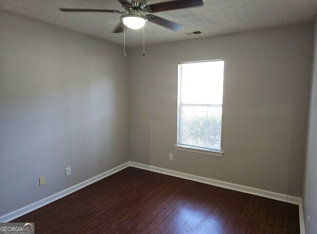 Building Photo - 12205 Cypress Way