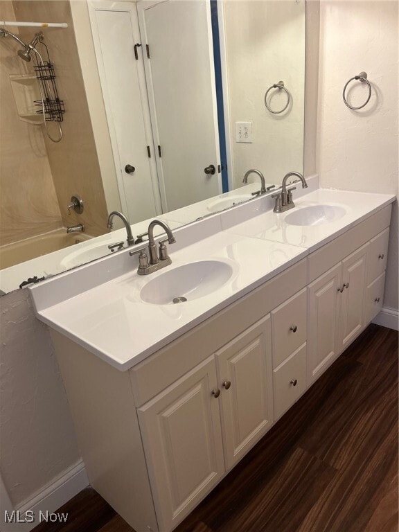 Building Photo - 8671 Ashwood Dr