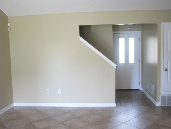 Building Photo - 2765 Rutherford Dr