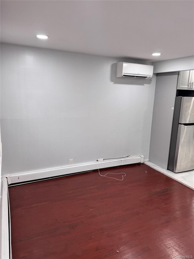 Building Photo - 190 Lee Ave