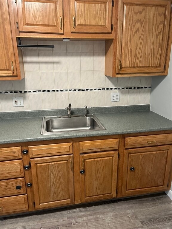 Building Photo - 39 Linden St