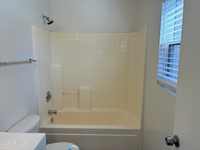 Building Photo - 6027 W Encinas Ln