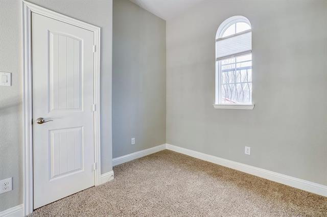 Building Photo - 13225 Bigelow Ln