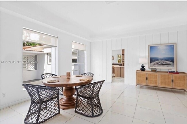 Building Photo - 1025 Belle Meade Island Dr