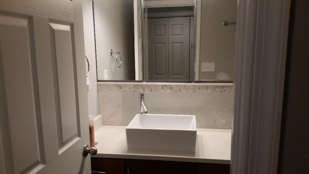 Building Photo - 84 Q St NW