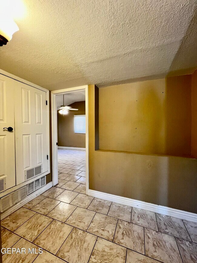 Building Photo - 14624 Eston Pl