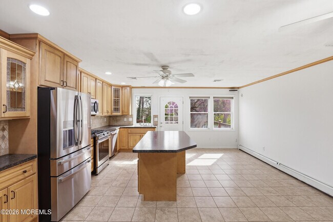 Building Photo - 1425 Amsterdam Ave