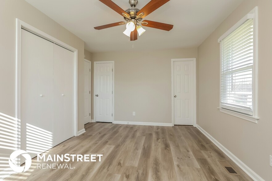 Building Photo - 4872 Shasta Dr