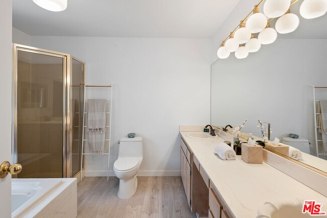 Building Photo - 8473 Penfield Ave