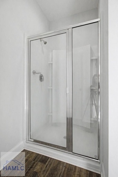 Building Photo - 20 Fuller Wy NE