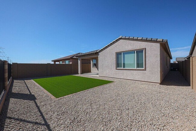 Building Photo - Alamar Living, 4 Bed, 3 Bath Rental!