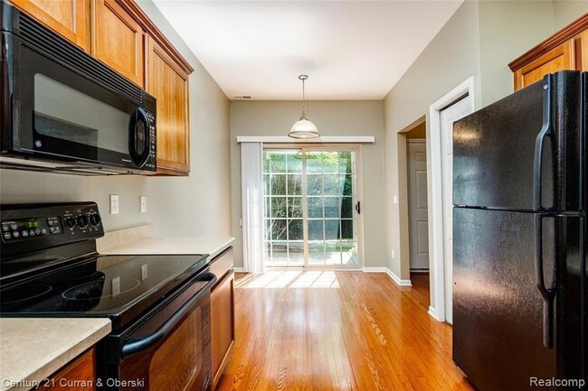 Building Photo - 39660 Rockcrest Ln