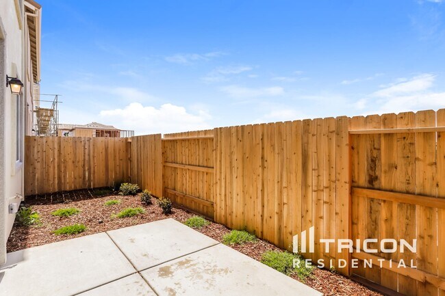 Building Photo - 2634 Miller Run Ln
