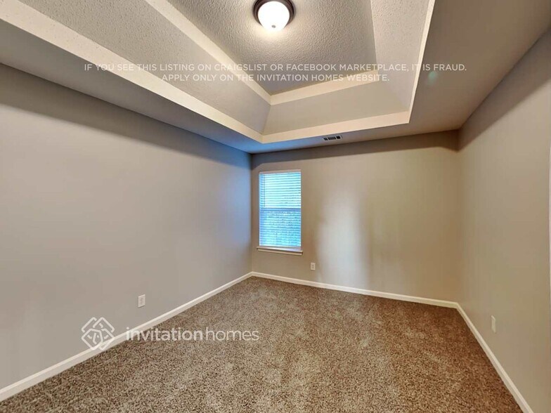 Building Photo - 6950 Foxmoor Way