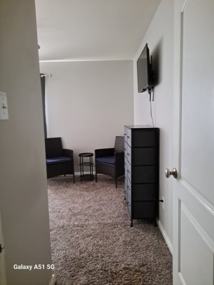 Building Photo - 6101 Chalk Hollow Dr