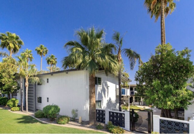 Primary Photo - 337 W Pasadena Ave