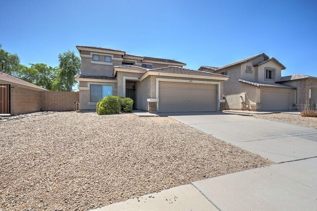 Building Photo - READY TO VIEW NOW! Beautiful 4 Bed 2.5 Bat...