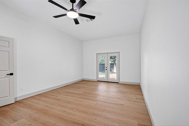 Building Photo - 1522 New Cedars Dr