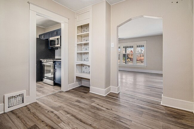 Building Photo - Modern Remodel with Classic Charm in Prime SoBo Location