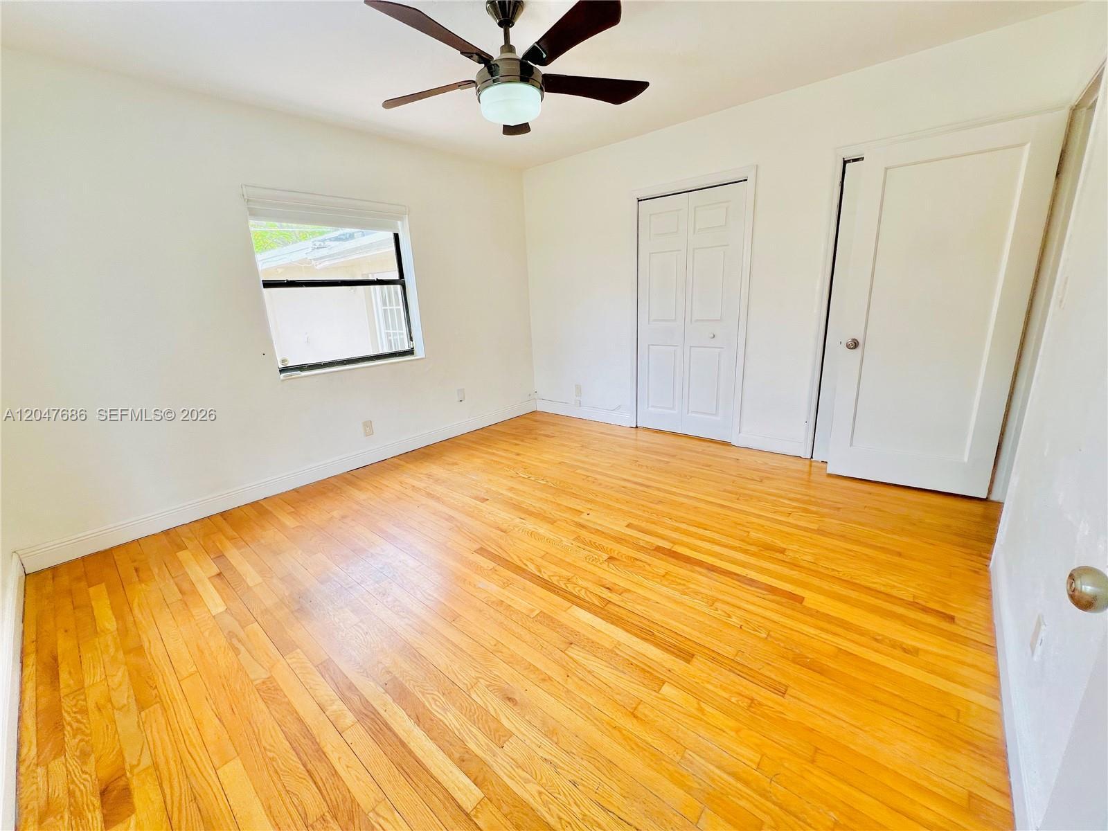 Building Photo - 410 Pinecrest Dr