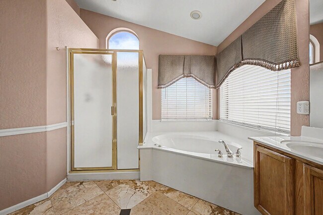 Building Photo - 6772 W Sonnet Dr