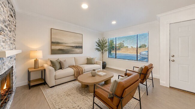 Building Photo - 1501 Racquet Club Dr