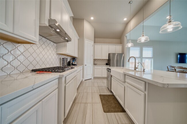 Building Photo - 2232 Clements Shore Ln