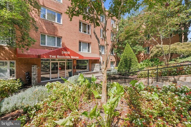 Building Photo - 2400 41st St NW