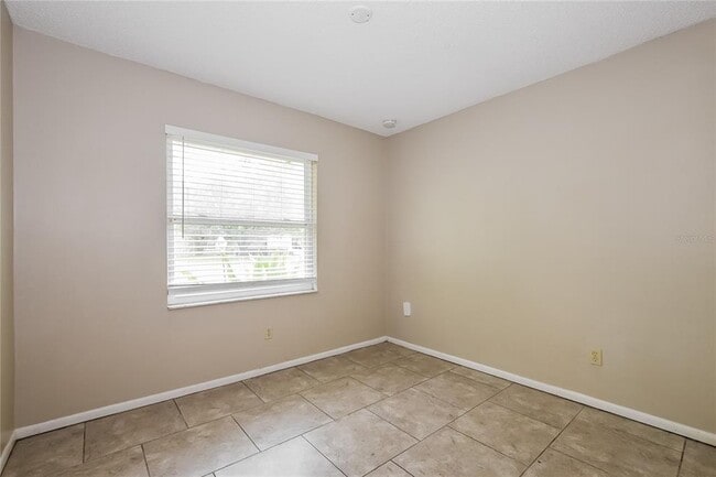 Building Photo - 574 Sundown Ct