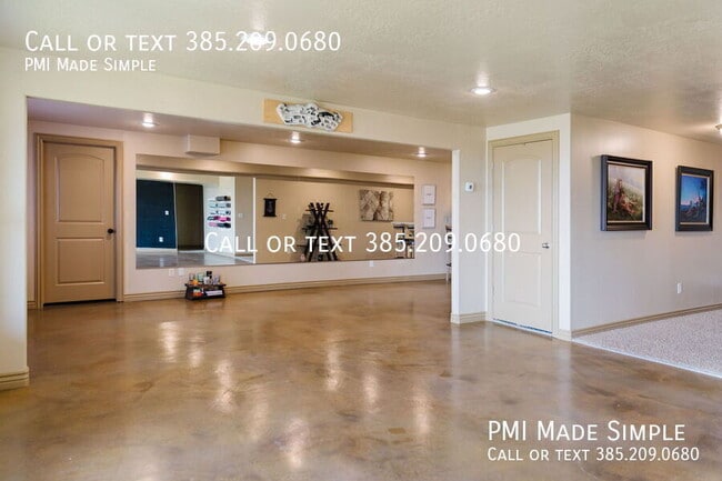 Building Photo - 1777 Crimson Oak Dr
