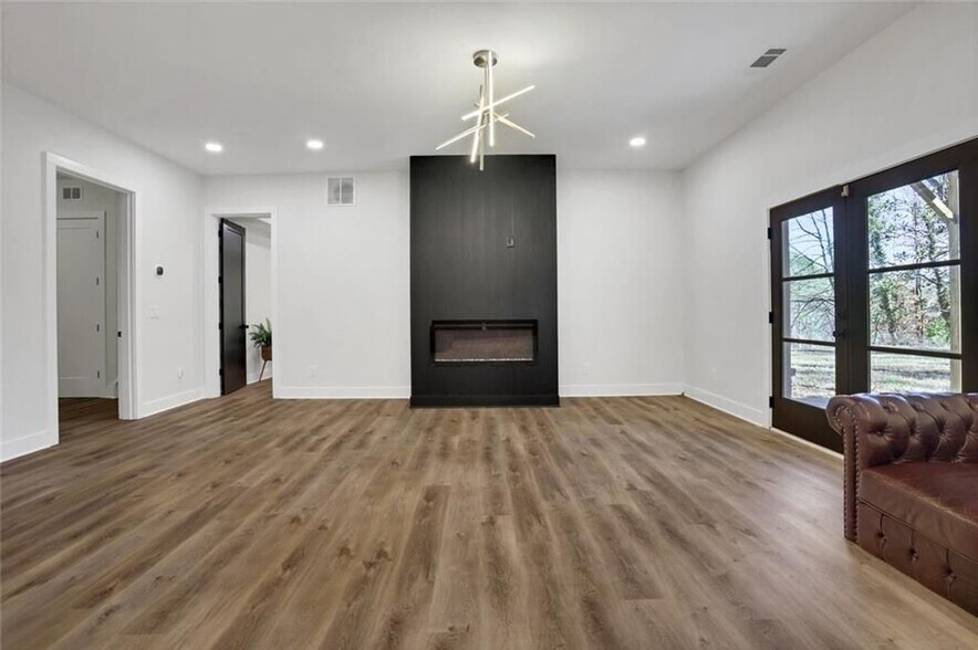 Building Photo - 1200 Moores Mill Rd NW