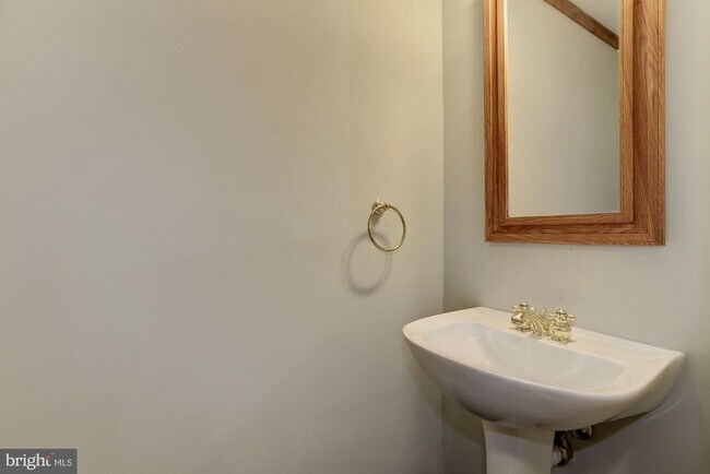 Building Photo - 7118 Eden Brook Dr