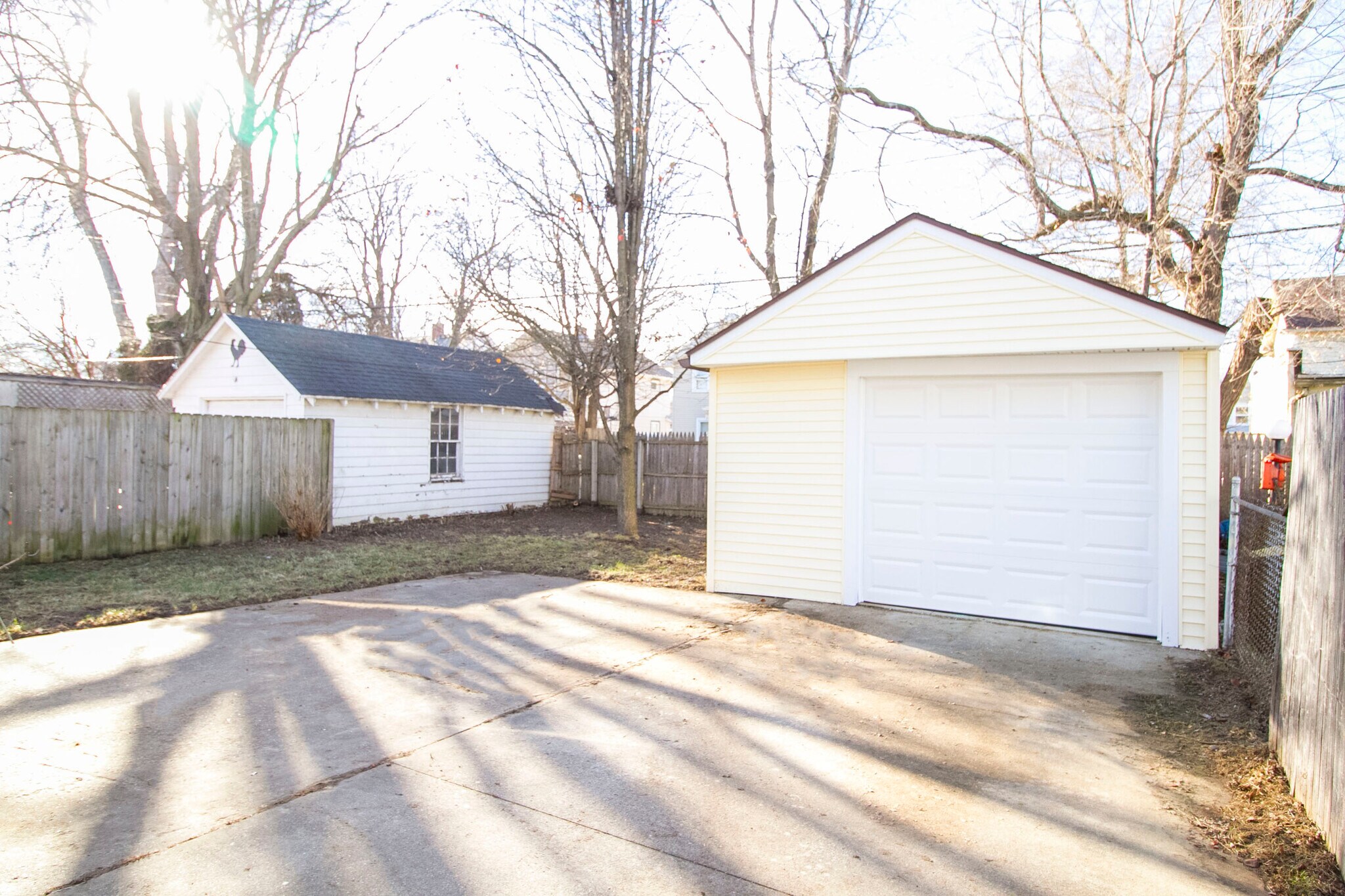 Building Photo - 4353 Lyman Ave