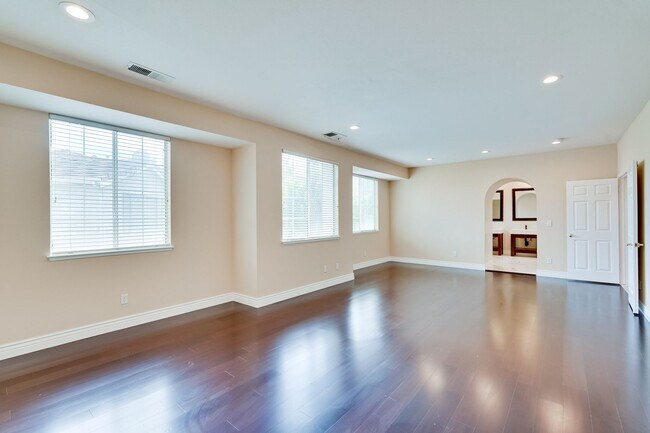 Building Photo - Luxury 5BR North San Jose Home | 2,680 Sq. Ft. | Minutes to BART, Levi's Stadium & Silicon Valley...