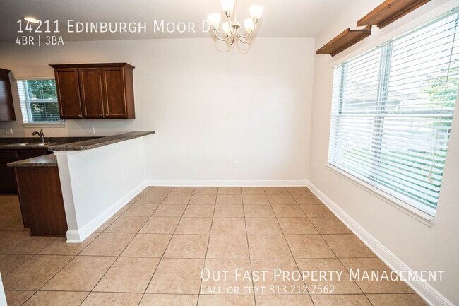 Building Photo - Spacious and Modern 4-Bedroom Home with a ...