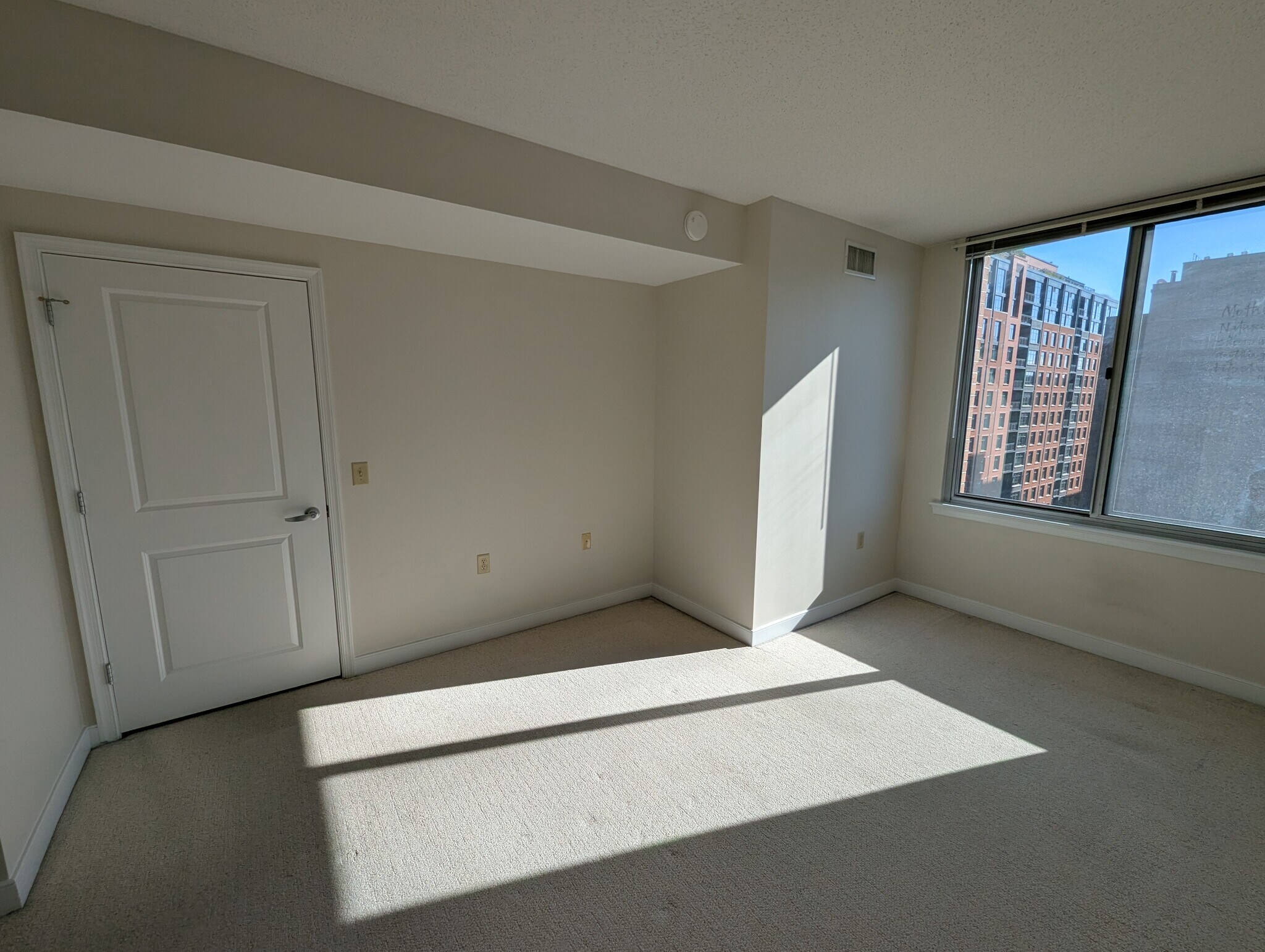 Bedroom - 555 Massachusetts Ave NW