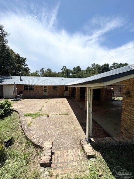 Building Photo - 9720 Sandpiper St
