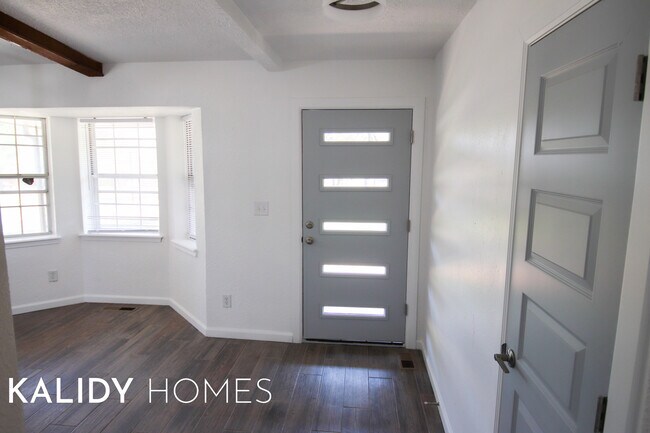 Building Photo - 1891 Lytal Ln