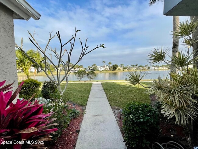 Building Photo - 1425 Malibu Cir NE