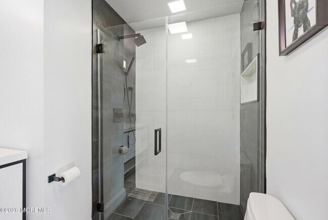 Building Photo - 8 Jackson Ct