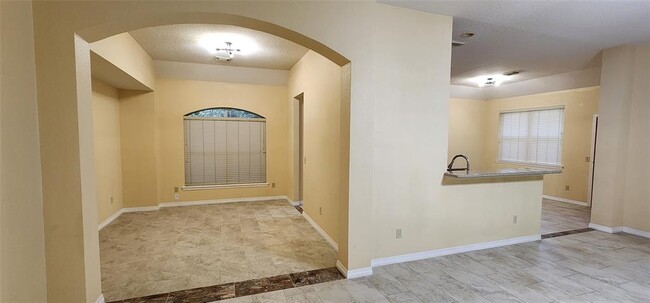 Building Photo - 6503 Faulkner Ridge Dr
